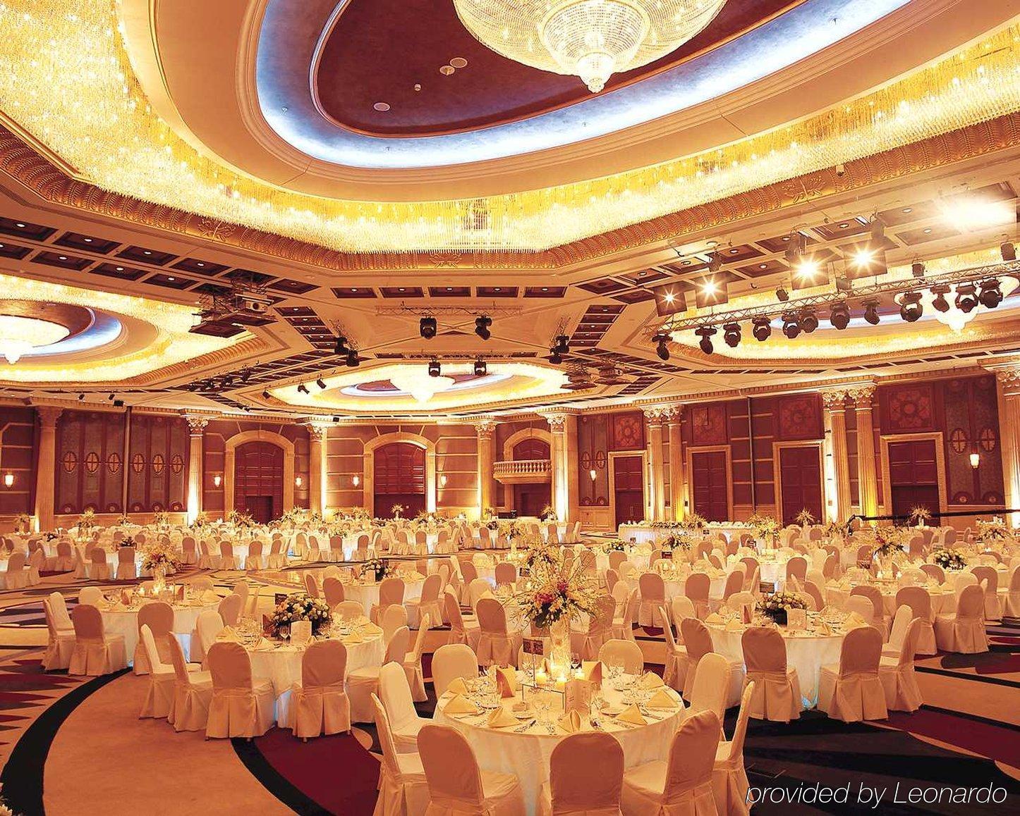 Hilton Beirut Habtoor Grand Hotel Restaurant foto